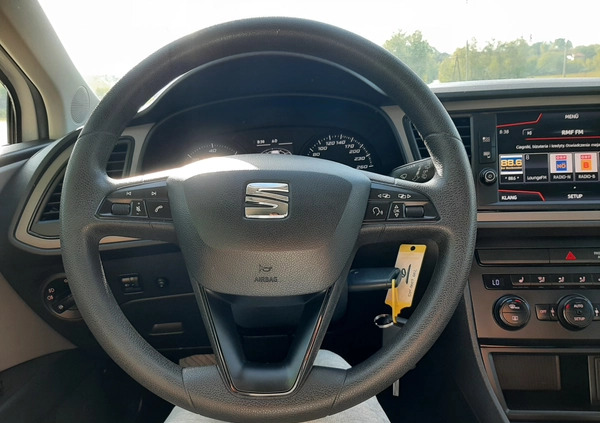 Seat Leon cena 41900 przebieg: 207000, rok produkcji 2017 z Słomniki małe 301